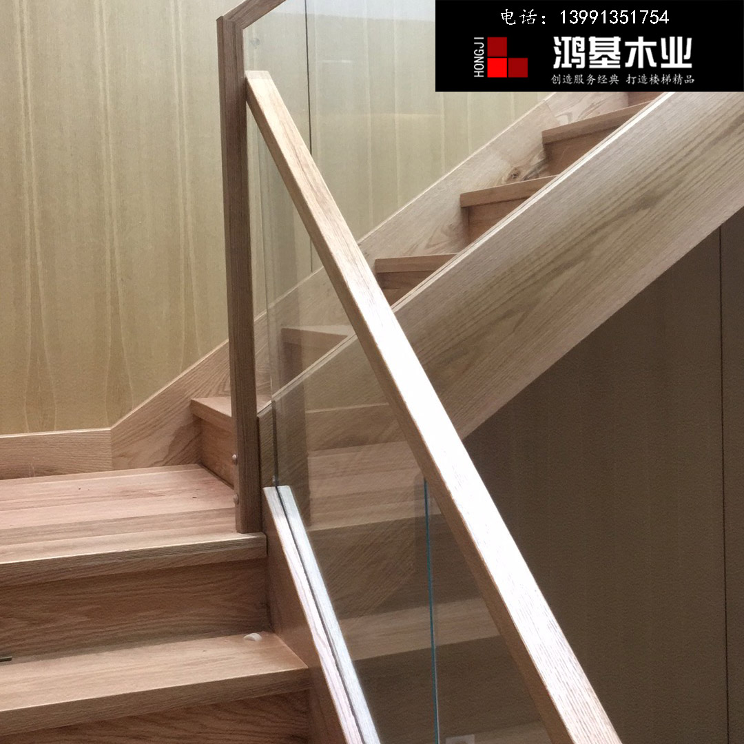 (西安市厂家直销实木楼梯)美国红橡木定制玻璃护栏实木楼梯-鸿基楼梯